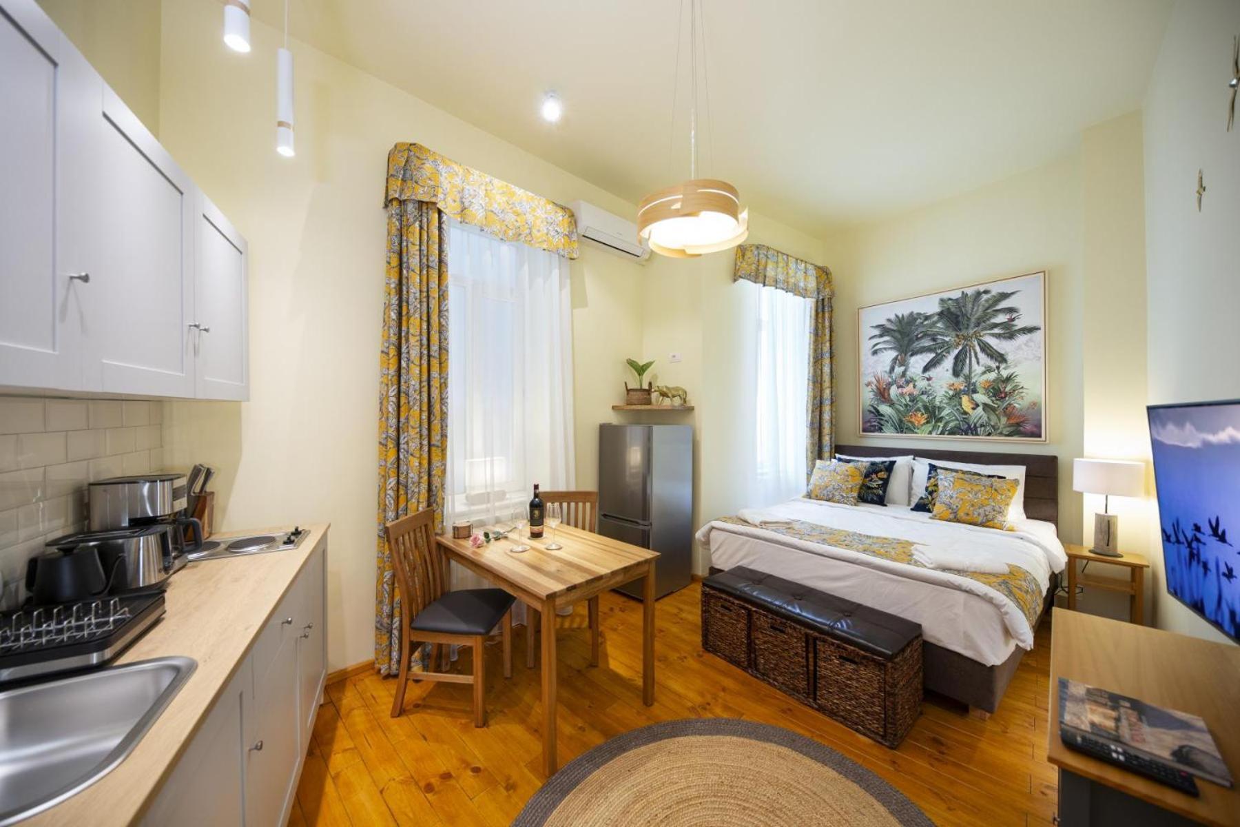 Rainforest Studio Downtown By Pretty Apartments بوخارست المظهر الخارجي الصورة